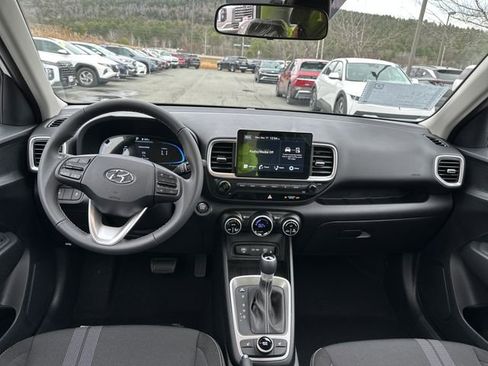 New 2026 Hyundai Venue SEL FWD image 12