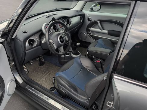 Used 2003 MINI Cooper S FWD image 5