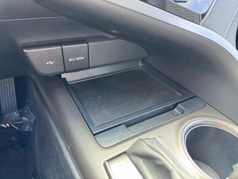 Certified 2023 Toyota Camry SE FWD image 27