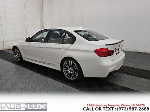 Used 2018 BMW 340i xDrive Sedan w/ Premium Package Essential AWD/4WD image 7