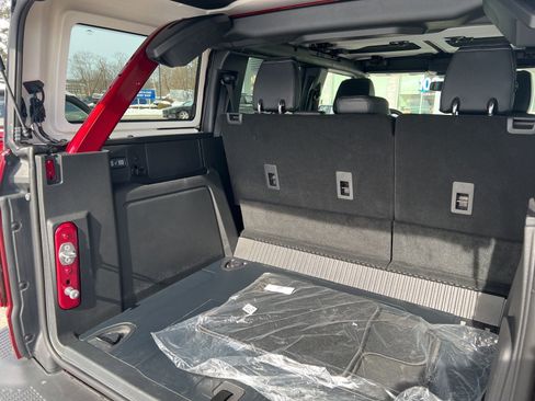 New 2025 Ford Bronco Badlands image 11