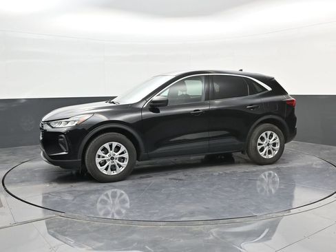 Used 2024 Ford Escape Active AWD/4WD image 4