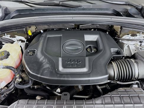 Used 2022 Jeep Grand Cherokee L Limited image 30