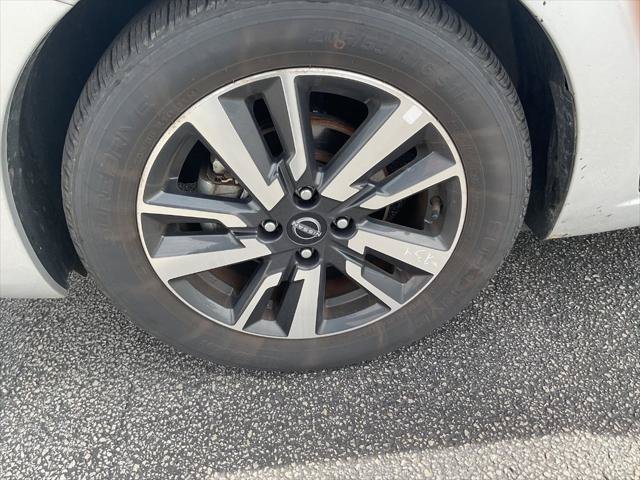 Used 2024 Nissan Versa SV FWD image 16