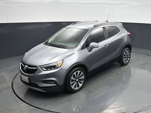 Used 2019 Buick Encore Essence FWD image 38