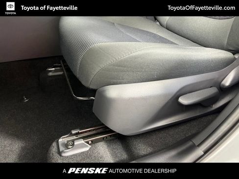 Certified 2025 Toyota RAV4 LE AWD/4WD image 26
