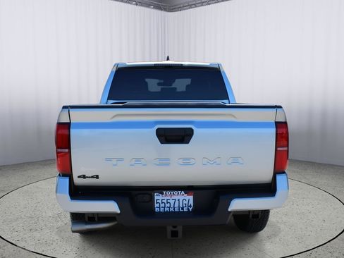 Used 2025 Toyota Tacoma TRD Off-Road AWD/4WD image 7