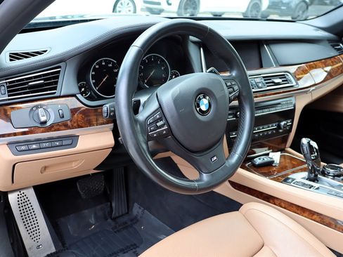 Used 2015 BMW 750Li RWD image 16