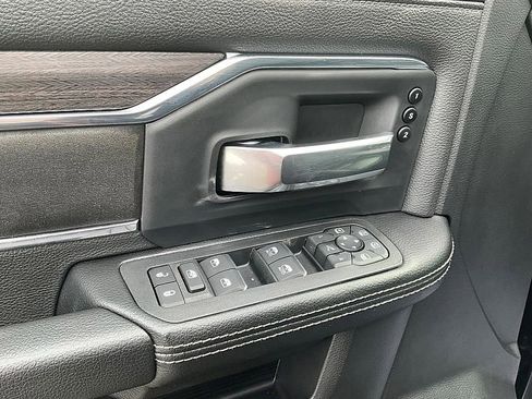 New 2026 RAM 2500 Laramie AWD/4WD image 13