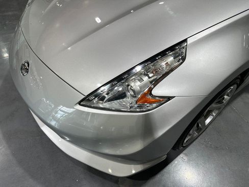 Used 2010 Nissan 370Z NISMO RWD image 14