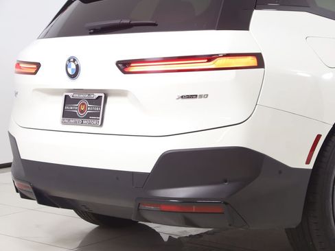 Used 2023 BMW iX xDrive50 AWD/4WD image 49