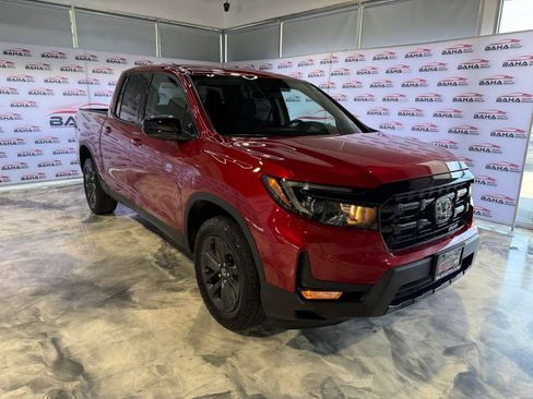 Used 2025 Honda Ridgeline Sport image 5