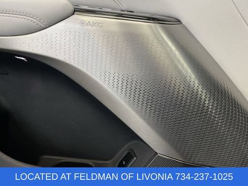 Used 2024 Cadillac Lyriq Luxury image 24