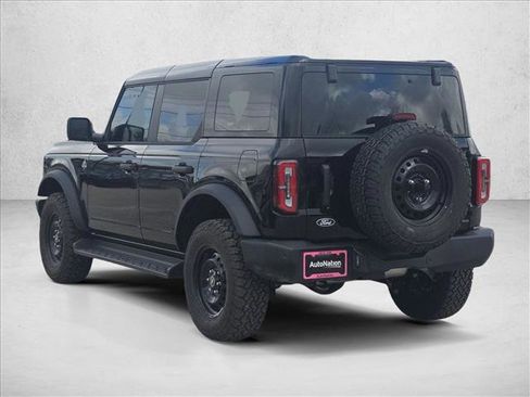 New 2026 Ford Bronco Outer Banks image 9