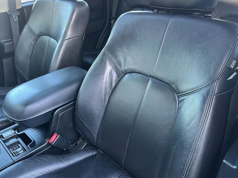 Used 2007 Mitsubishi Endeavor SE image 7