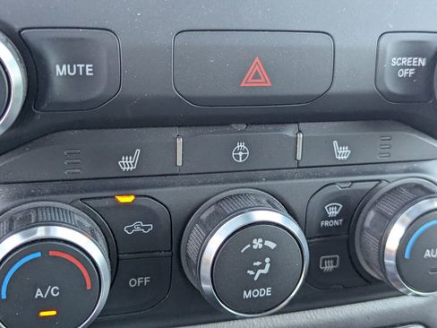 Used 2022 RAM 1500 Big Horn AWD/4WD image 21