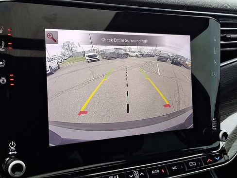 Used 2022 Jeep Wagoneer Series II w/ Premium Group I AWD/4WD image 4