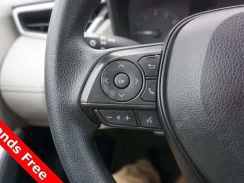 Certified 2023 Toyota Corolla Cross L image 4