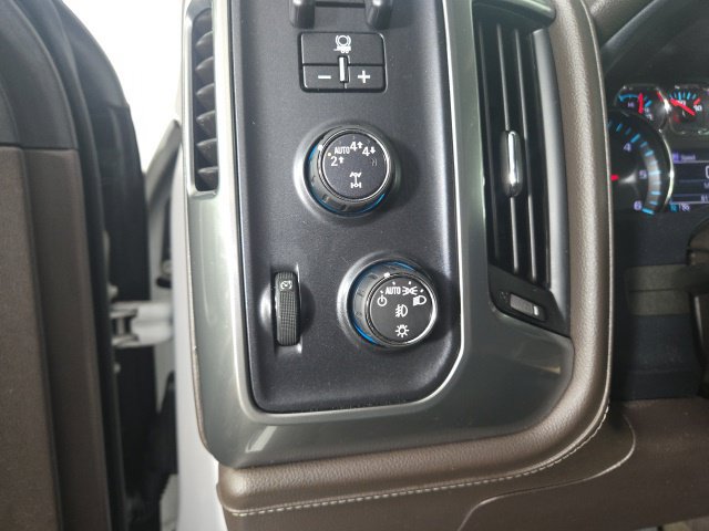 Used 2018 Chevrolet Silverado 1500 LTZ w/ Sport Package AWD/4WD image 21