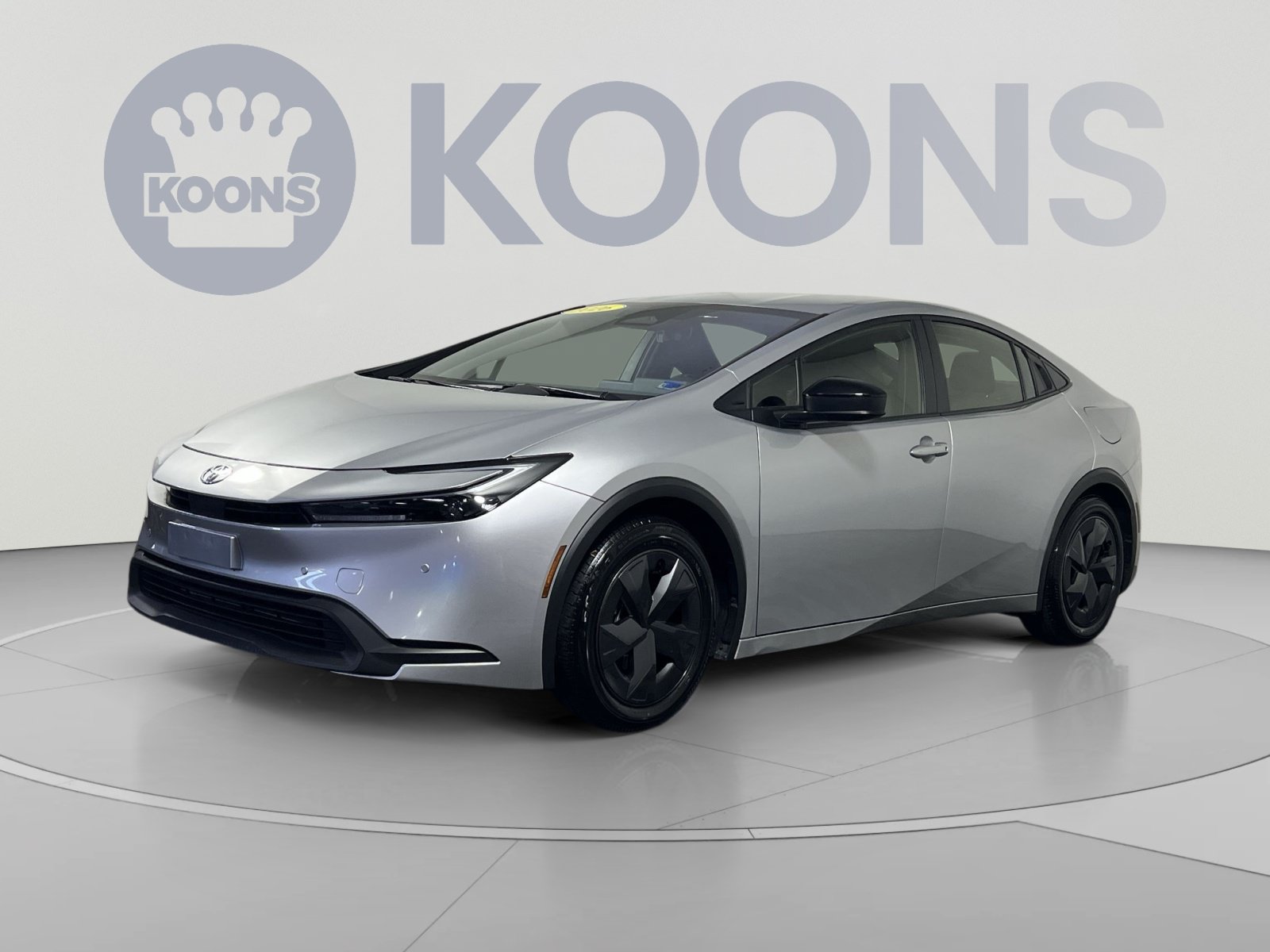 Used 2026 Toyota Prius LE FWD image 1