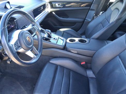 Used 2019 Porsche Panamera 4 image 5