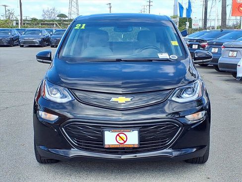 Used 2021 Chevrolet Bolt LT image 2