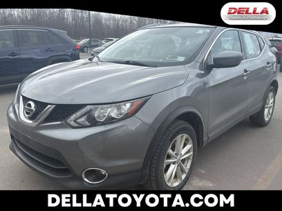 Used 2017 Nissan Rogue Sport SV w/ SV All-Weather Package