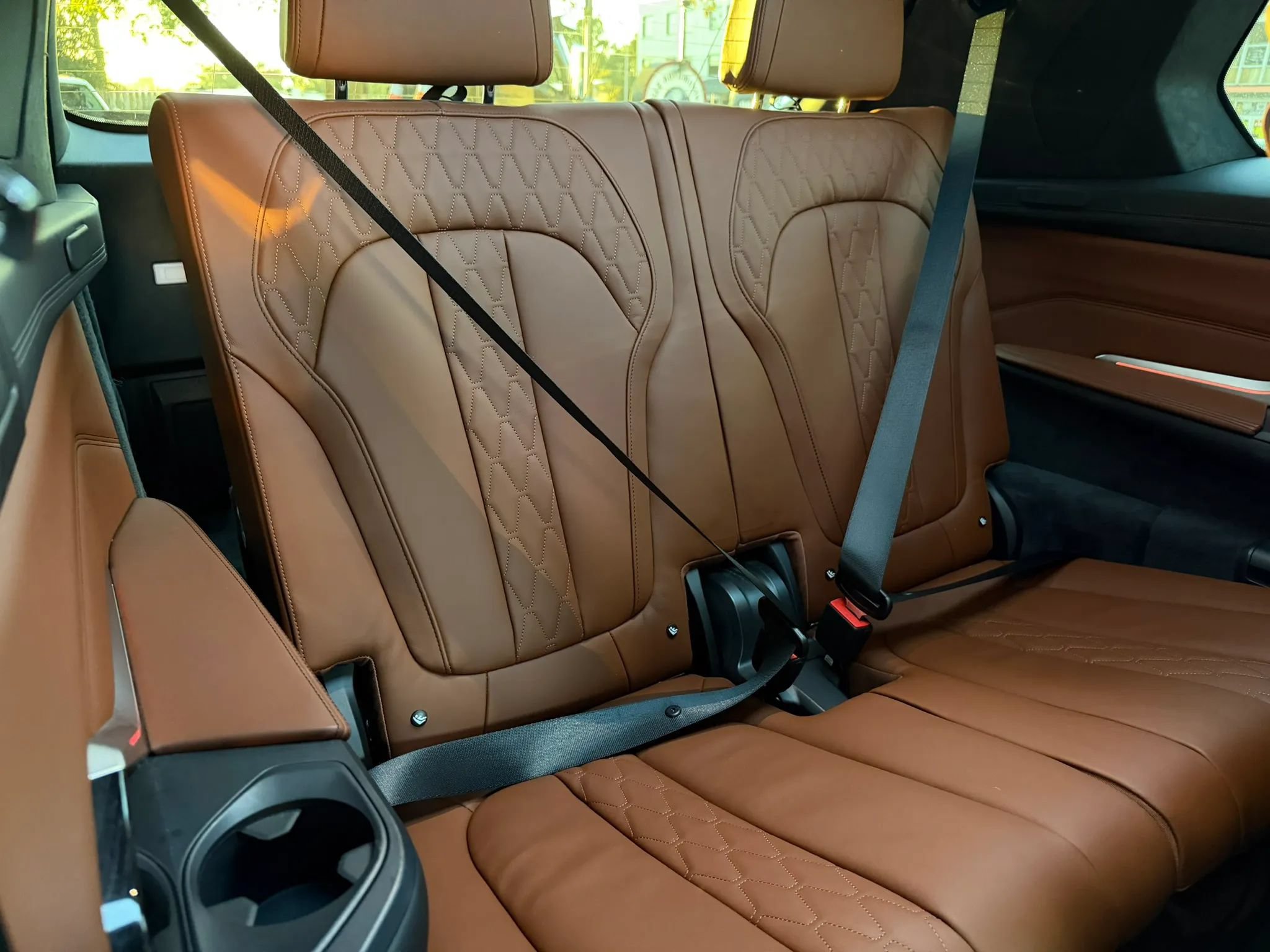 Used 2019 BMW X7 xDrive50i w/ M Sport Package AWD/4WD image 15