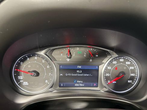 Used 2024 GMC Terrain SLT image 30