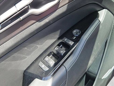 Used 2024 Kia Sportage EX FWD image 10