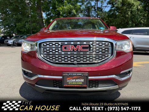 Used 2018 GMC Acadia Denali w/ Technology Package AWD/4WD image 6