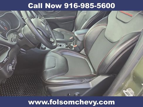 Used 2019 Jeep Cherokee Trailhawk w/ Trailer Tow Group image 21