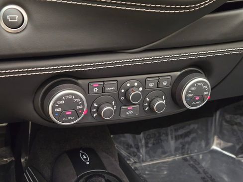 Used 2018 Ferrari 488 Spider image 36