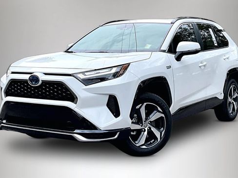 Used 2024 Toyota RAV4 SE w/ Weather & Moonroof Package AWD/4WD image 1