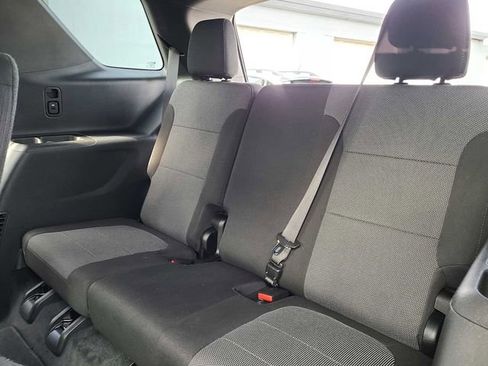 Used 2023 Chevrolet Traverse LT image 24