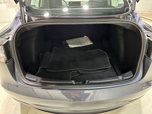 Used 2022 Tesla Model 3 Long Range image 7