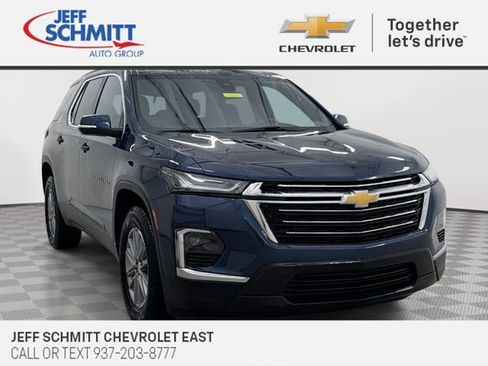 Certified 2023 Chevrolet Traverse LT image 1