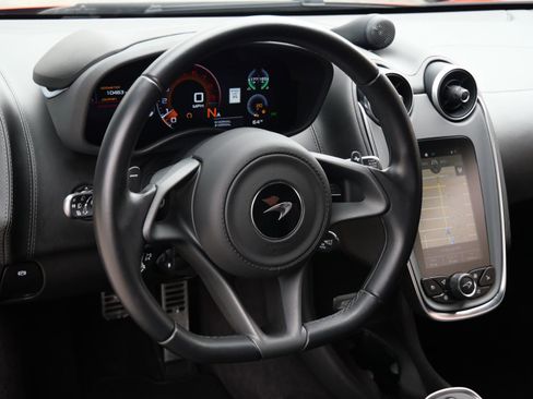 Used 2019 McLaren 570S Coupe RWD image 9