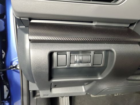 New 2025 Subaru Crosstrek 2.5i Premium w/ Crosstrek Mirror Package image 27