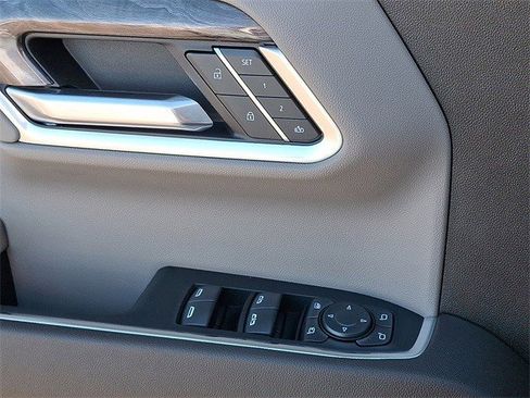 Certified 2024 Chevrolet Silverado 1500 LTZ w/ LTZ Convenience Package II image 18