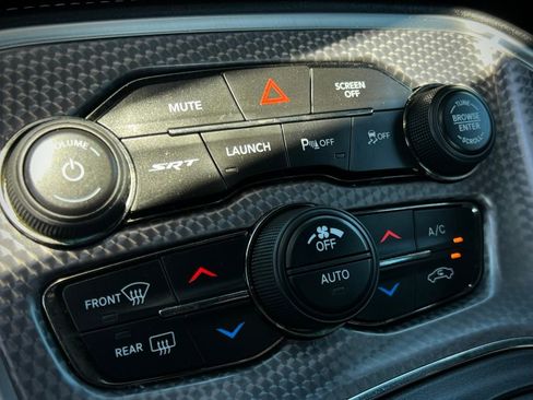 Used 2018 Dodge Challenger SRT Hellcat image 36