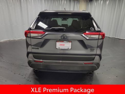 Used 2022 Toyota RAV4 XLE Premium AWD/4WD image 7