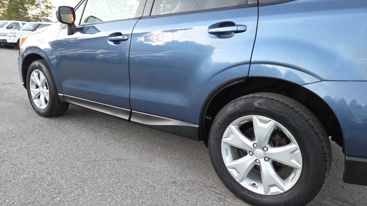 Used 2014 Subaru Forester 2.5i Premium w/ All-Weather Package AWD/4WD image 9