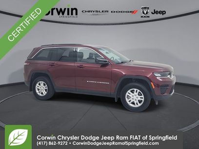 Certified 2025 Jeep Grand Cherokee Laredo w/ Luxury Tech Group I
