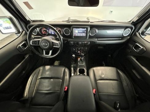 Used 2021 Jeep Wrangler Unlimited Sahara AWD/4WD image 10