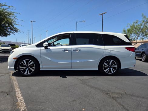 Used 2019 Honda Odyssey Elite image 3