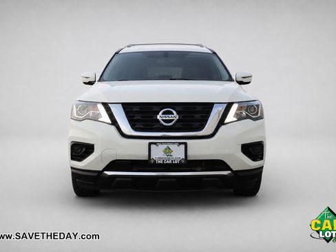 Used 2019 Nissan Pathfinder S AWD/4WD image 11