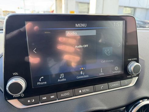 Used 2023 Nissan Sentra SV image 17