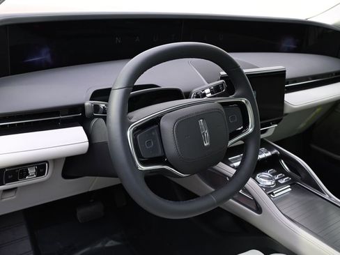 New 2026 Lincoln Nautilus Reserve image 11