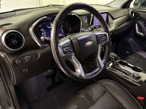 Used 2019 Chevrolet Blazer Premier w/ Sun and Wheels Package AWD/4WD image 4